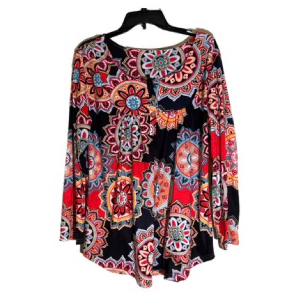 Vibrant Mosaic Pattern Top long sleeve